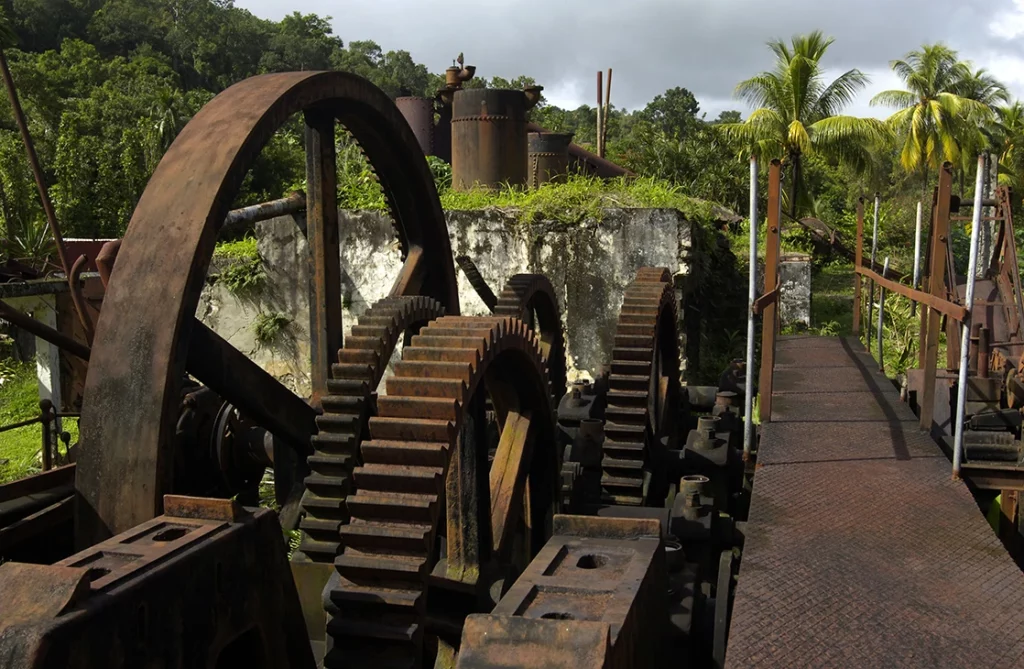 Indalo_Martinique_Guide_Distillerie-ruines