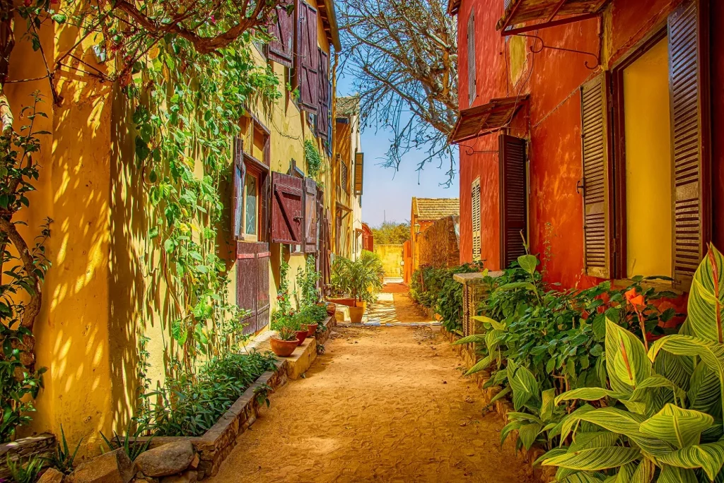 Indalo_Senegal_Guide_Goree-rue