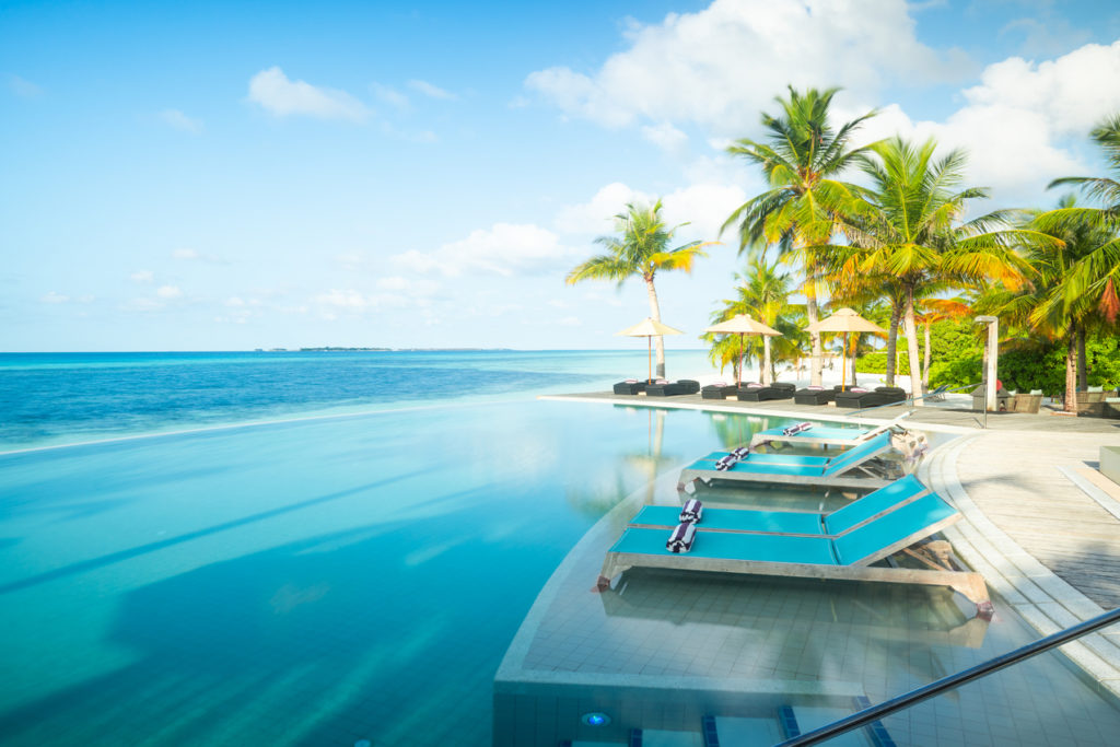 Indalo_Maldives_Kuredu_Pool1