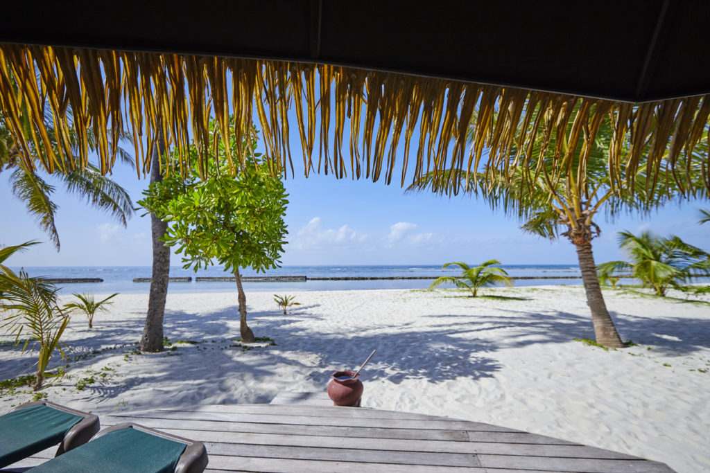 Indalo_Maldives_Kuredu_Premium Beach Bungalow-terrasse
