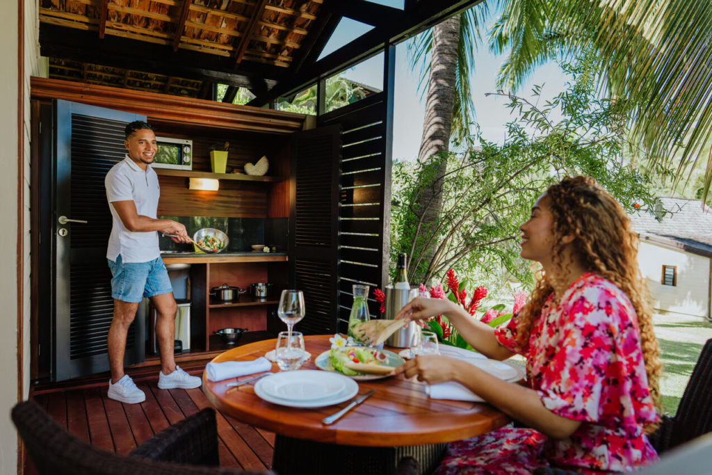 Indalo_Reunion_Iloha-Seaview_Bungalow-Kitchenette2-terrasse