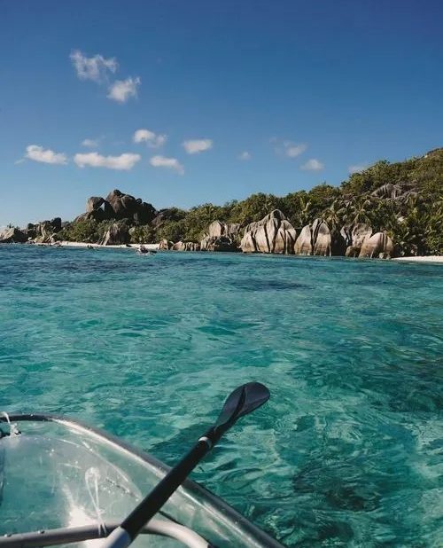 Indalo_Seychelles_Activite_Kayak-Transparent2-500x618