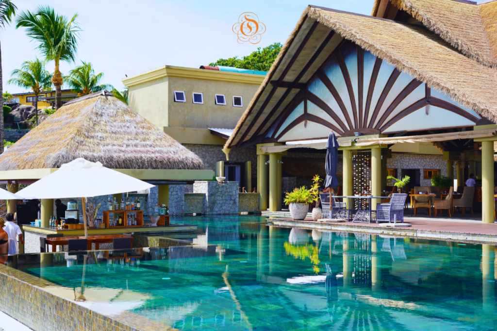 Pool Bar