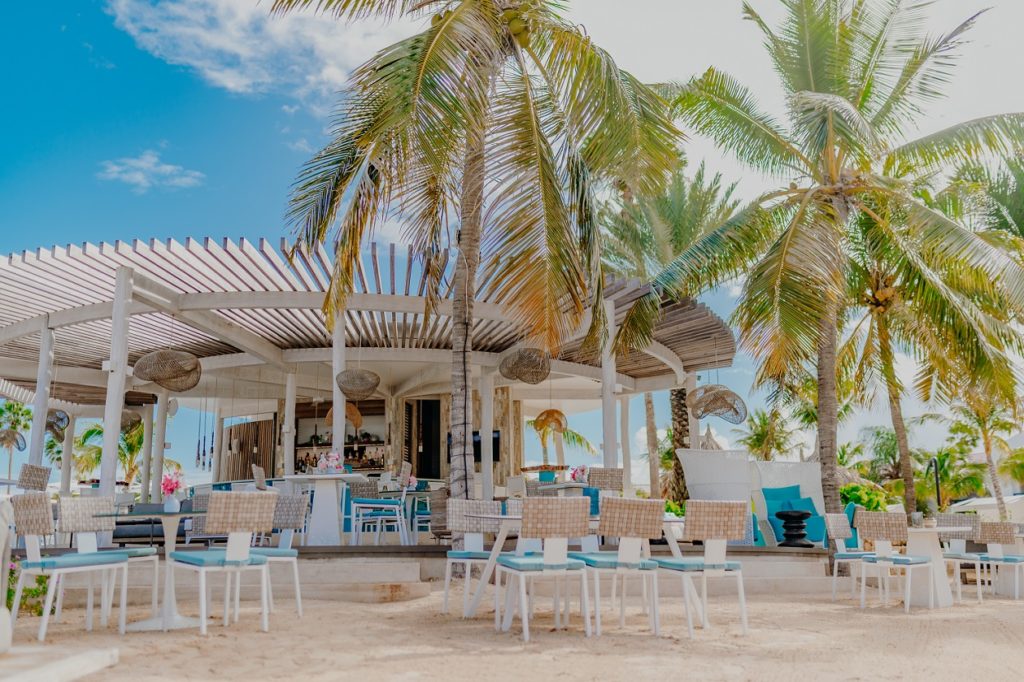 Bar « The Palm »