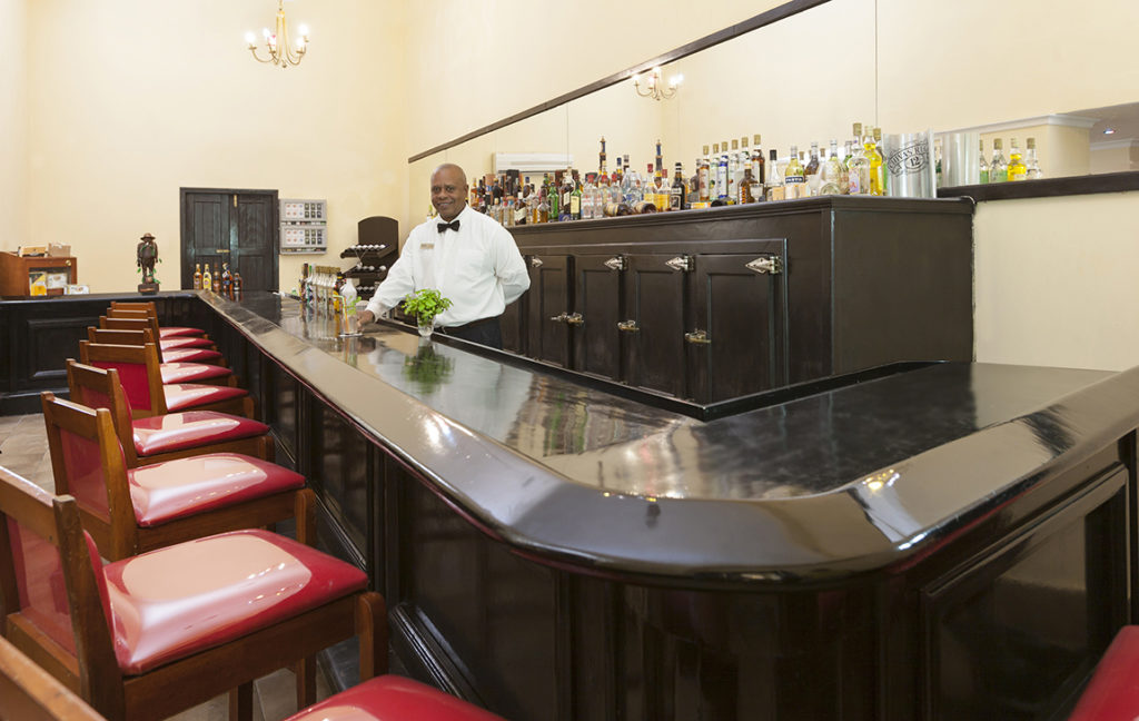 Bar