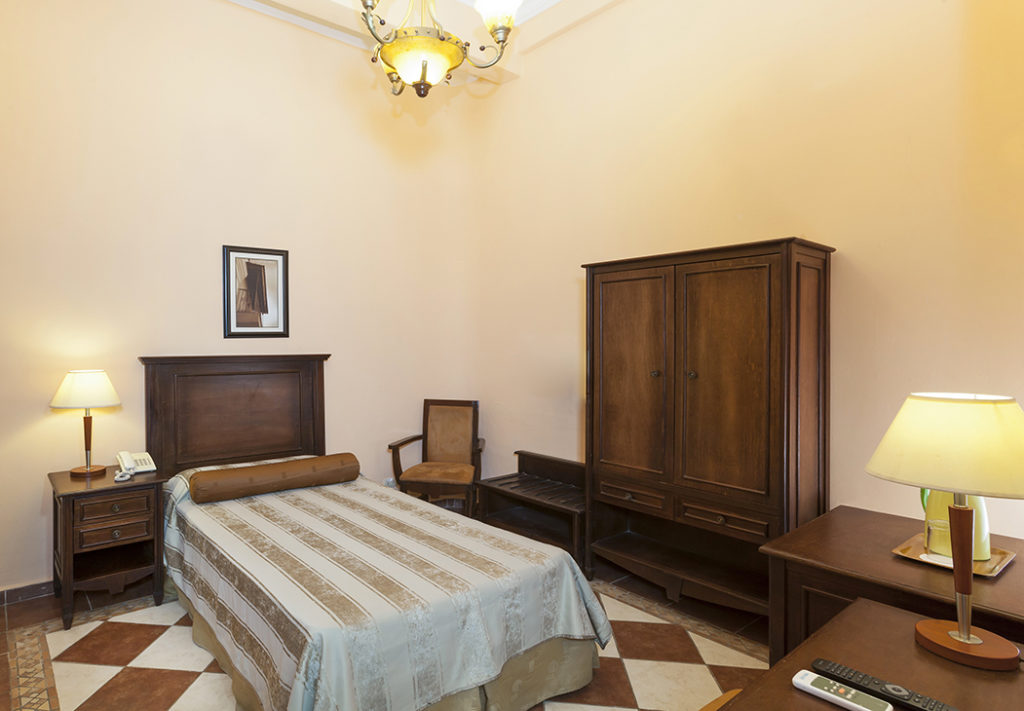 Chambre Single Basique