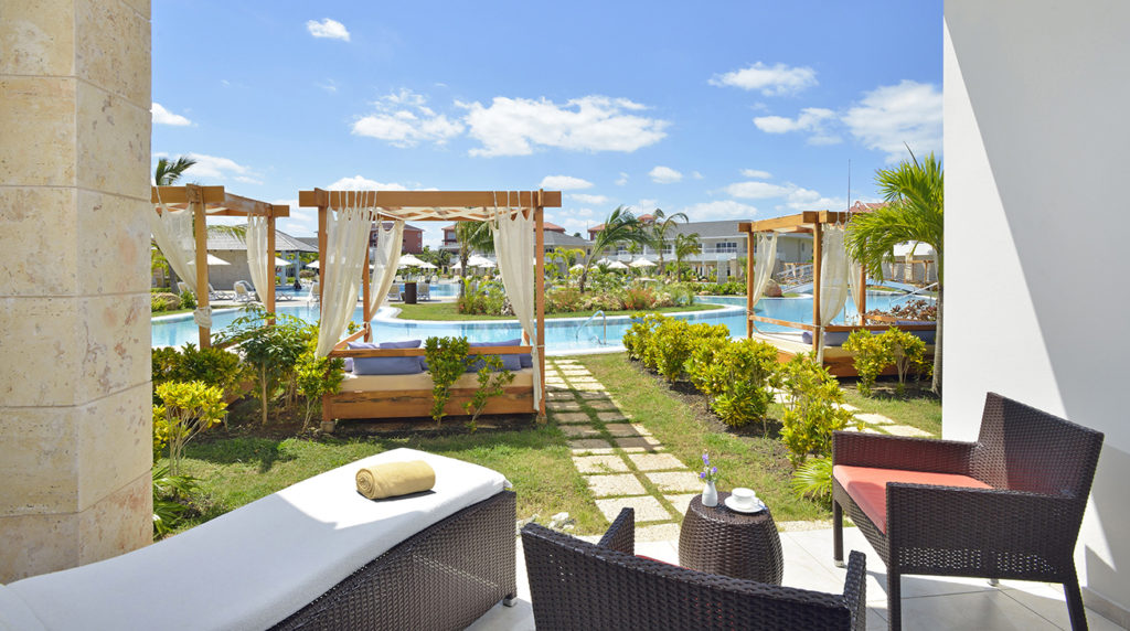 Junior Suite Jardin SwimUp « Royal Service »