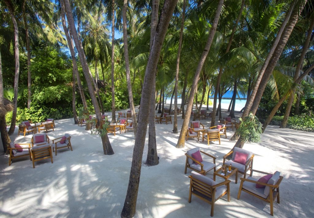 Indalo_Maldives_Baros_Bar-Sails