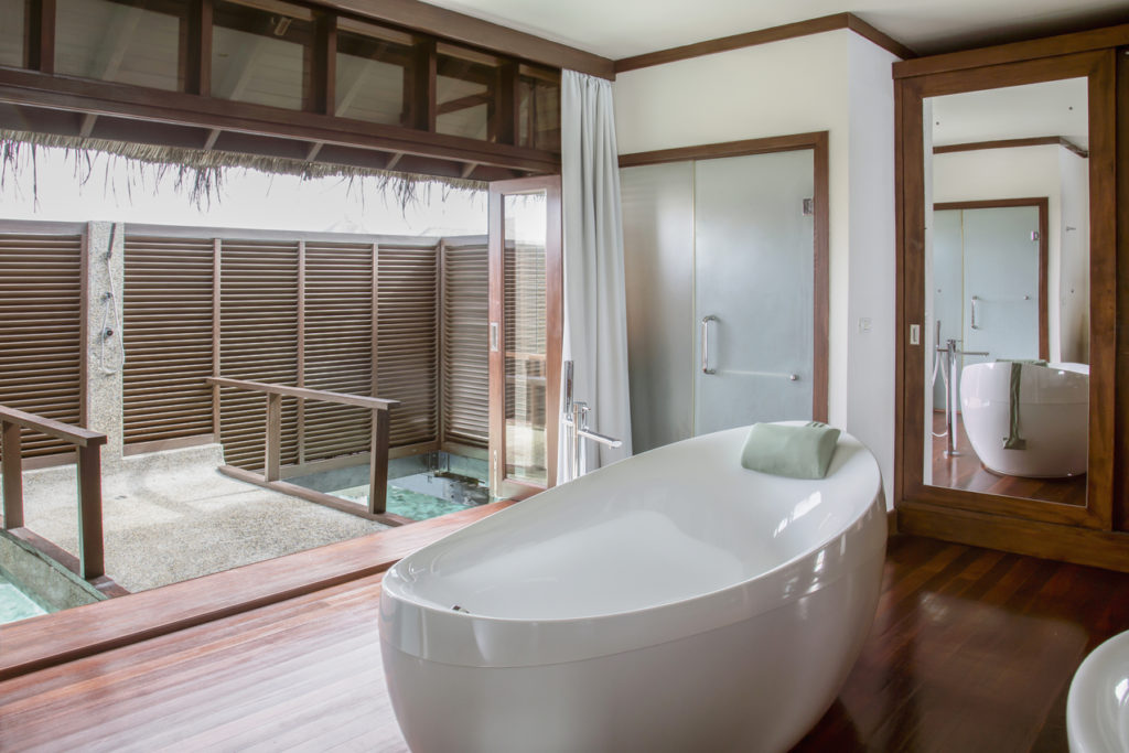 Indalo_Maldives_Bodu Hithi_Water Villa-sdb