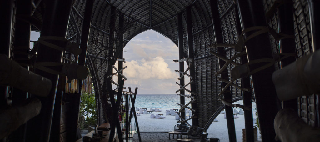 Indalo_Maldives_Dhigali_Bar-Haali