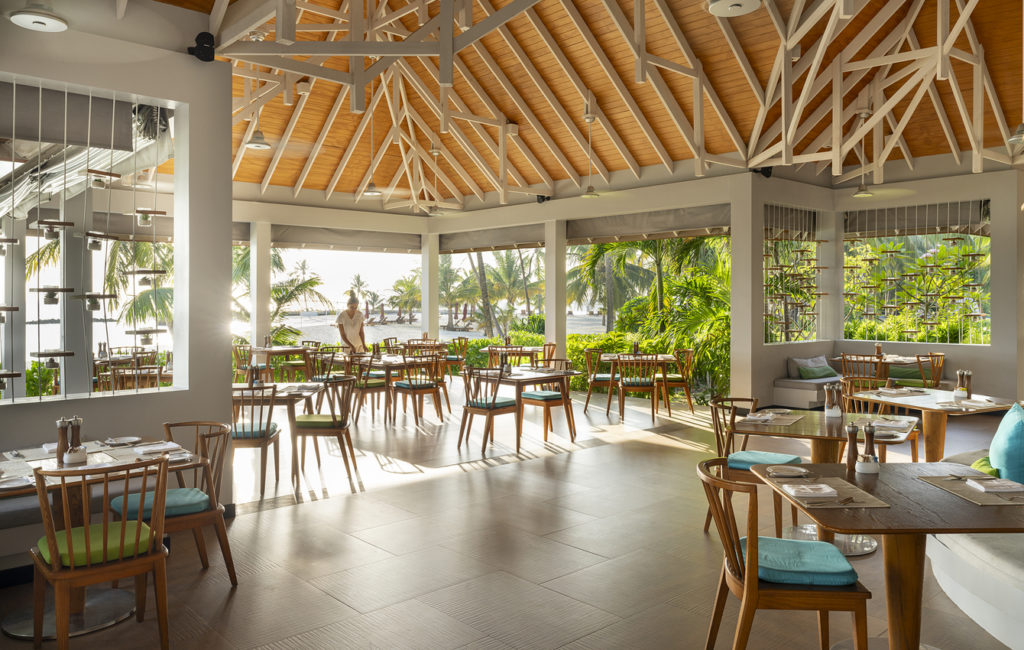 Indalo_Maldives_Dhigali_Restaurant-Capers