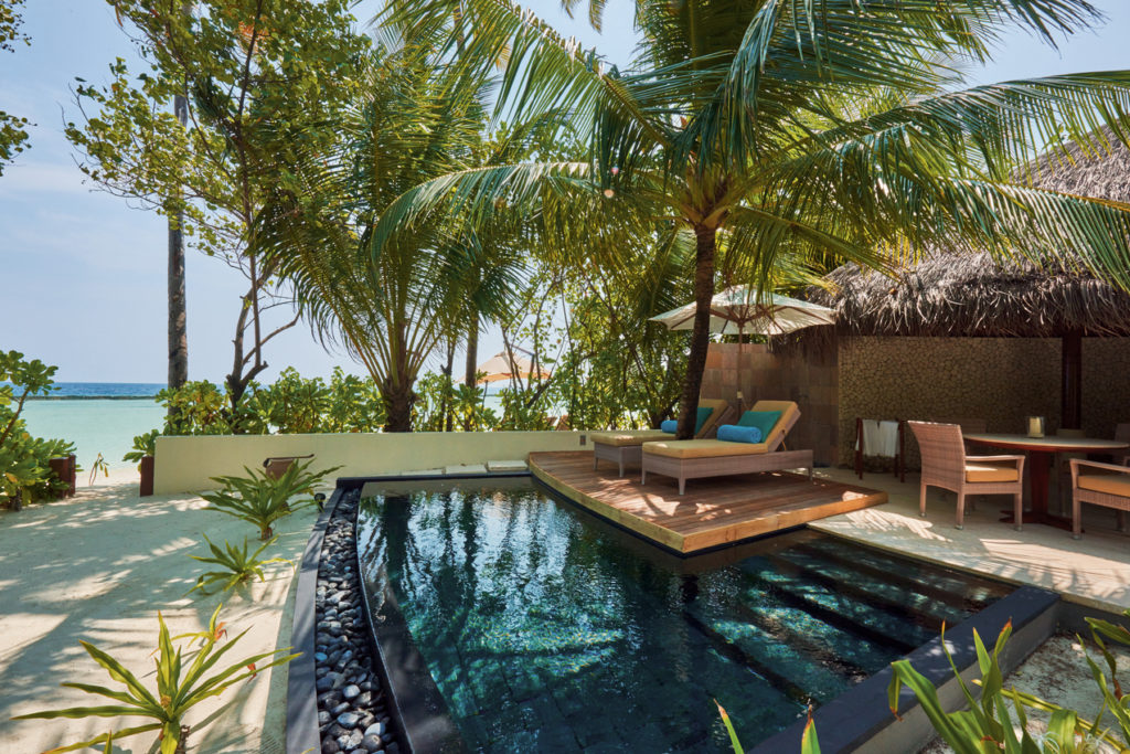 Indalo_Maldives_Halaveli_Beach Villa-pool
