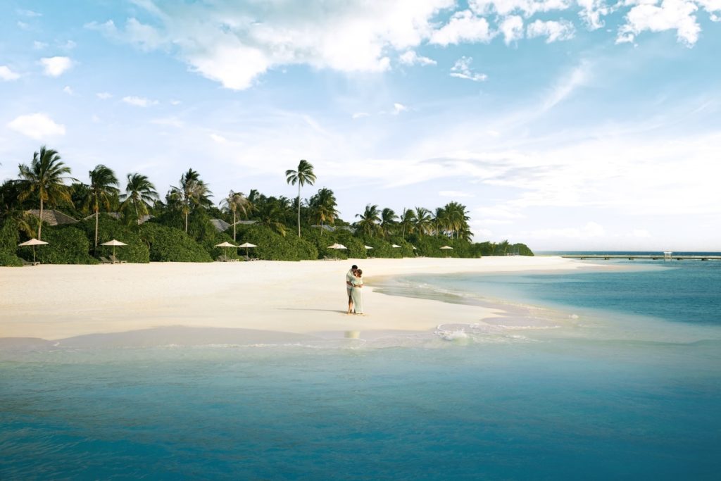 Indalo_Maldives_Hurawalhi_Beach2