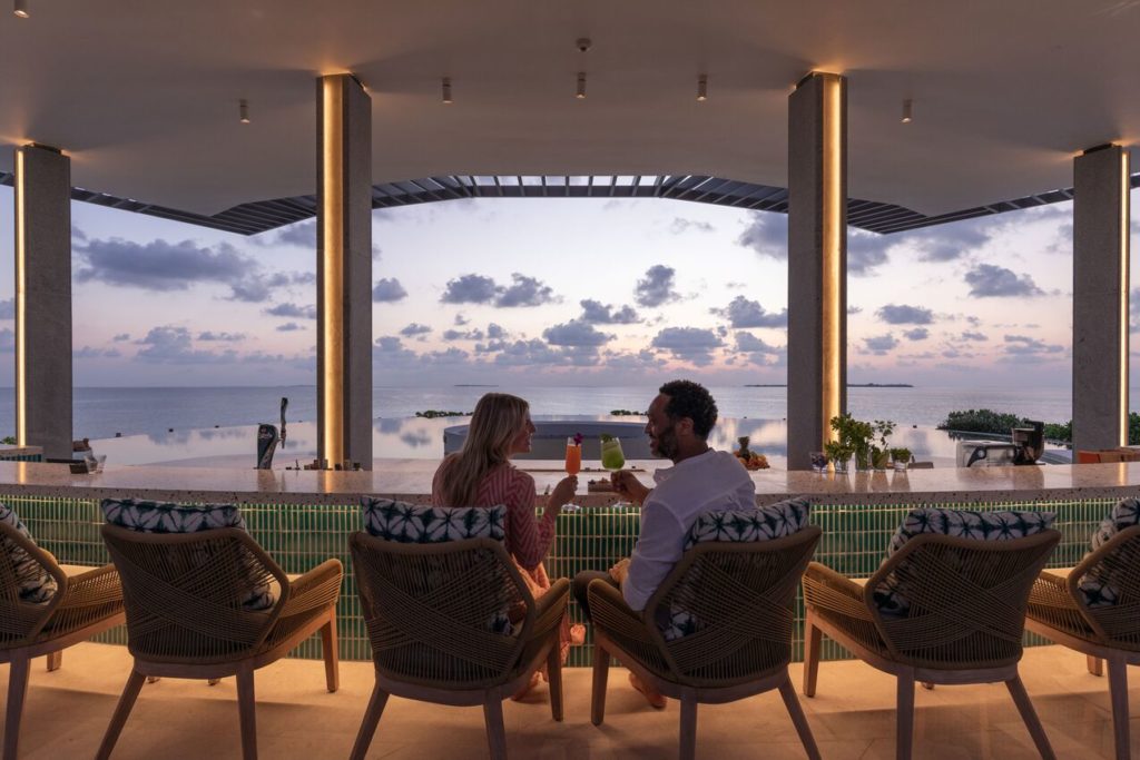 Indalo_Maldives_Kanuhura_Bar-Sunset Point