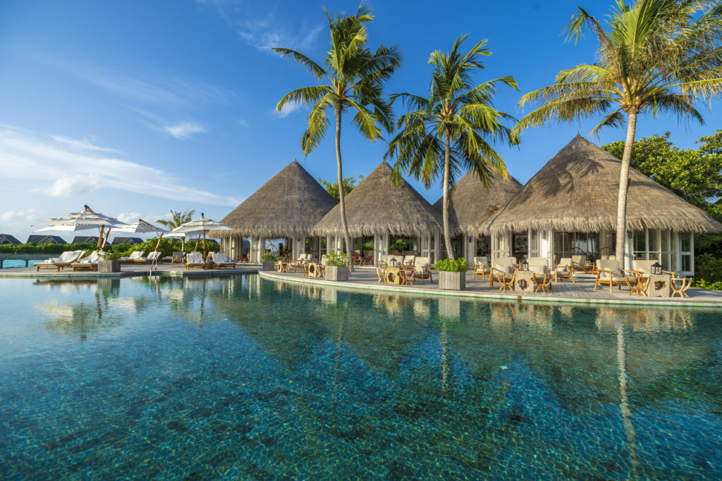 Indalo_Maldives_Milaidhoo_Bar-Compass