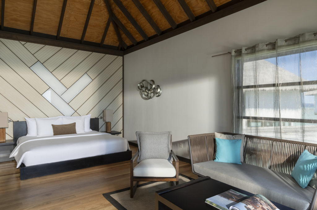 Indalo_Maldives_Velassaru_Pool Water Bungalow-chambre