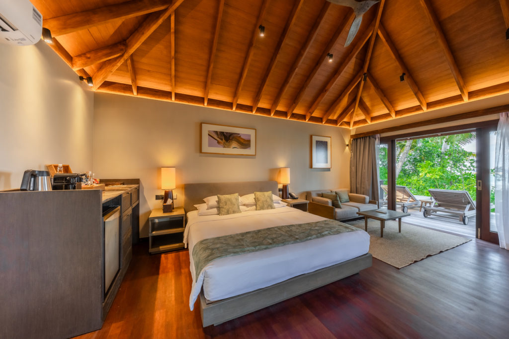 Indalo_Maldives_Veligandu_Beach Villa-chambre