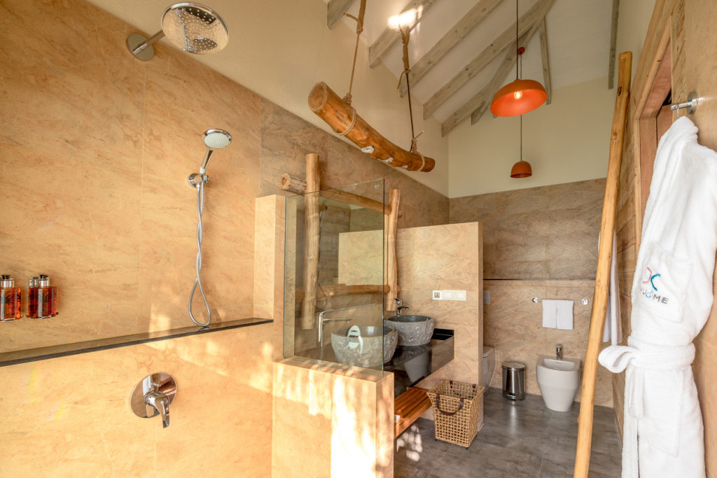 Indalo_Maldives_You&Me_Lagoon Suite-sdb