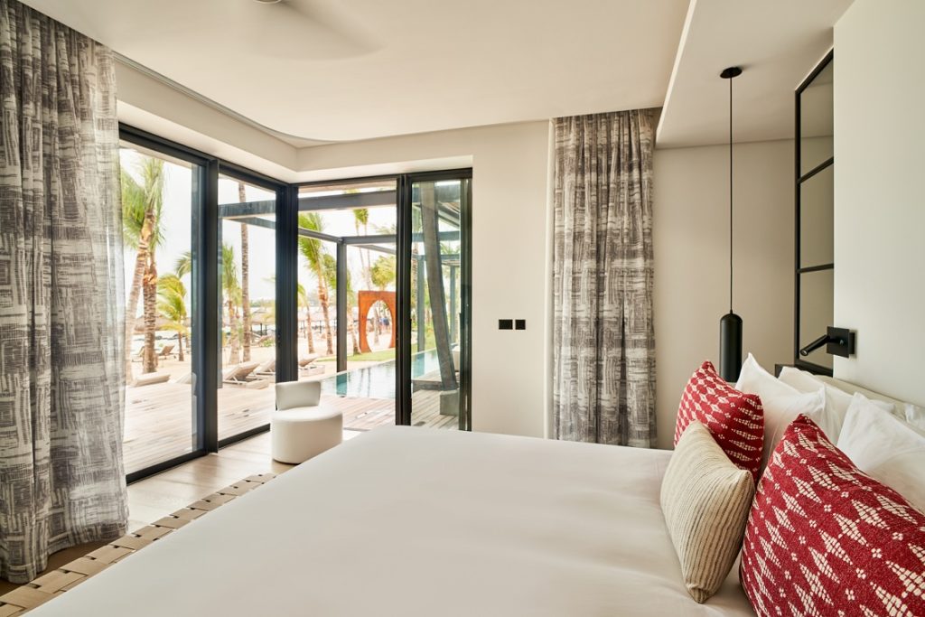 Grand Beach Villa