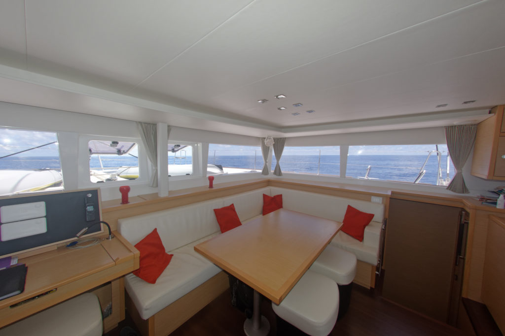 Alamandas Boat - Salon