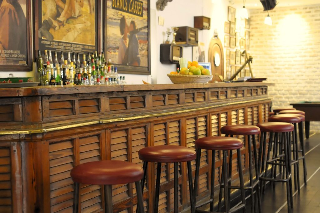 Bar