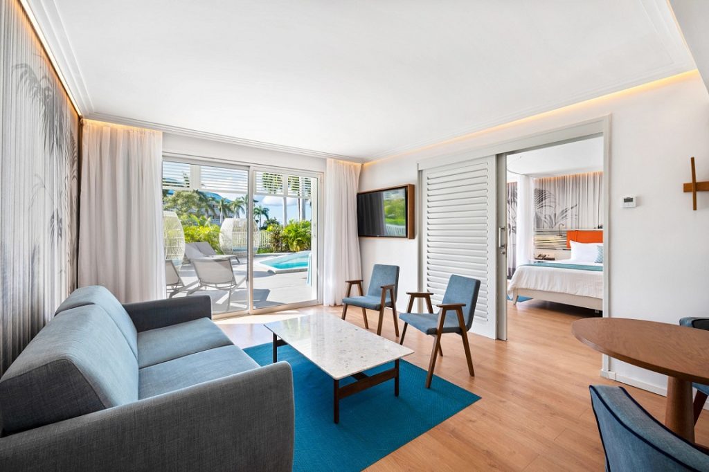 Corner Suite Vue Mer Partielle
