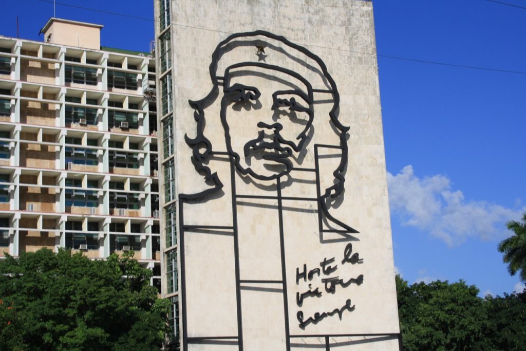 Indalo_Cuba_Guide_Havane-Plaza de la Revolution-Che